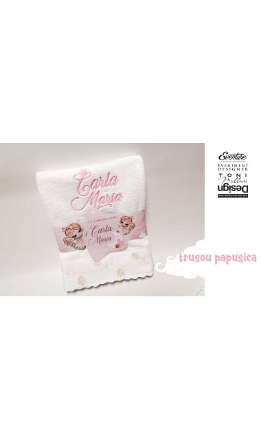 Trusou de botez cu papusica roz, gene lungi si broderie customizata, Doll 8